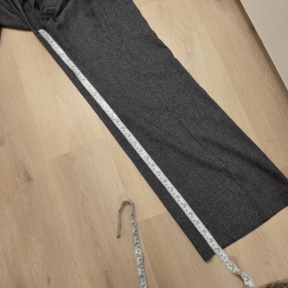 Calvin Klein Grey Woven Front Pleat Low Rise Wide Leg Business Dress Pants Sz 8 - Picture 5 of 5